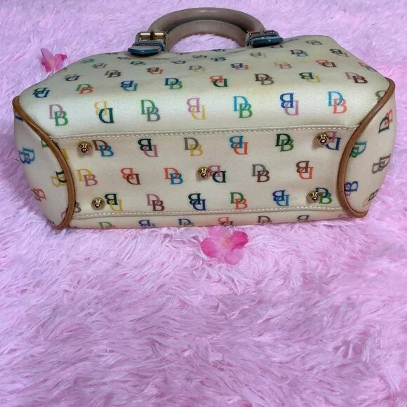 Sold - Picture 5 of 8